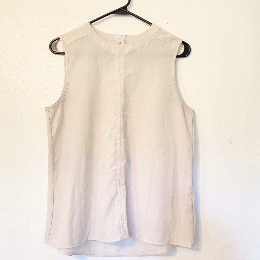 Paper Crane  round neck sleeveless back zip blouse